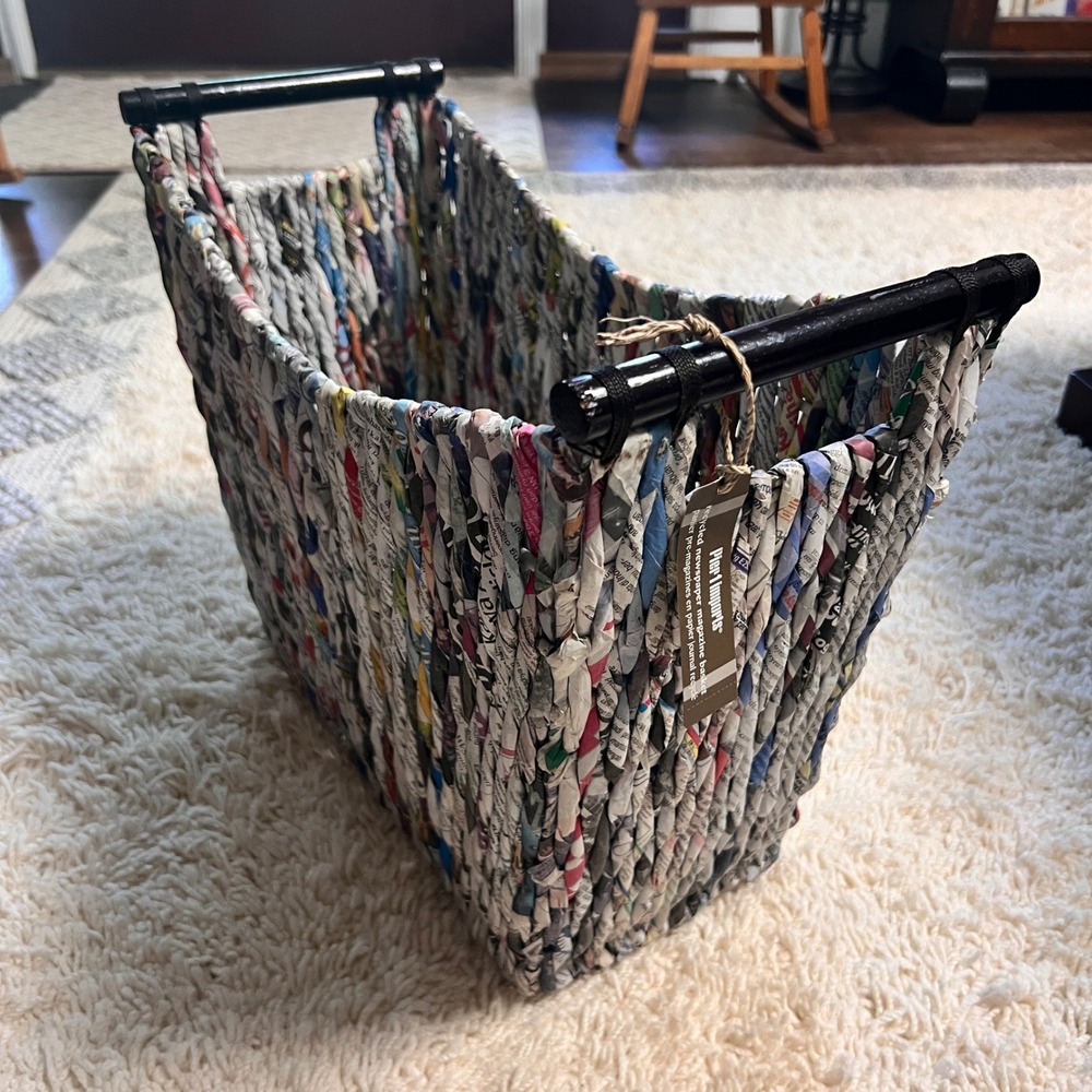 Vintage Pier 1 Recycled Newspaper Magazine Basket Woven Storage Bin New w/ Tag
